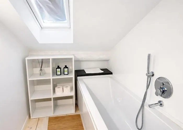 Riverside Loft Navigli - Spacious Two-bedroom Milano