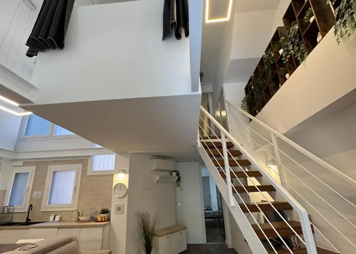 Dea Dreams - Lofty Marghera *