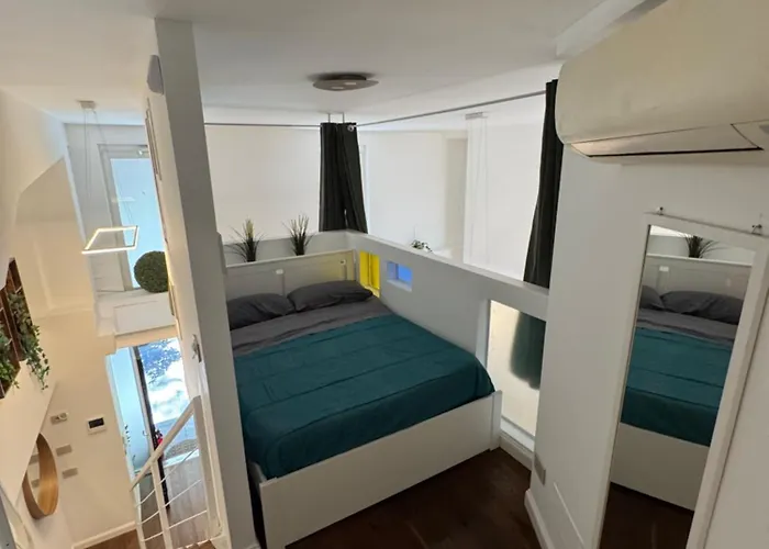 Dea Dreams - Lofty Marghera Holiday home Milan