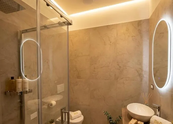 In Elegant Close To The Center Gæstehus