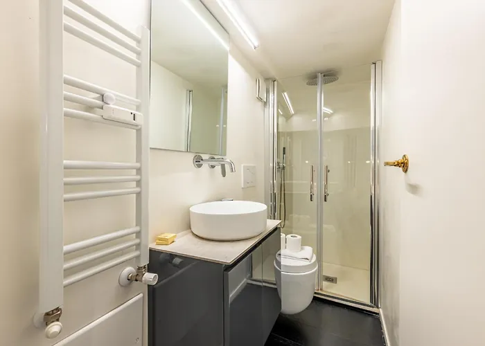 Montenapoleone - Spiga Tiny 밀라노