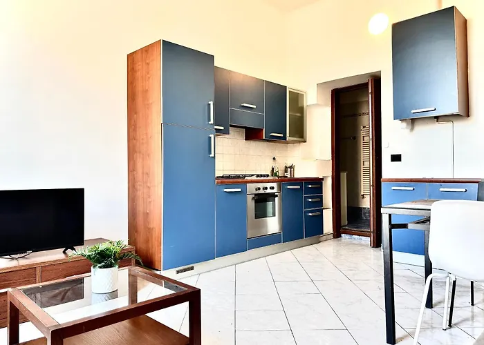 U66-porta Vittoria & Romana,duomo,centrale *