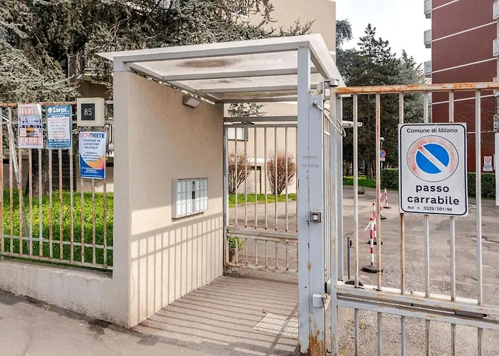 Linate Garden House Mecenate Fabrique Arena Santagiulia 公寓