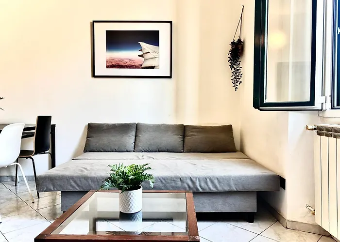 U66-porta Vittoria & Romana,duomo,centrale *