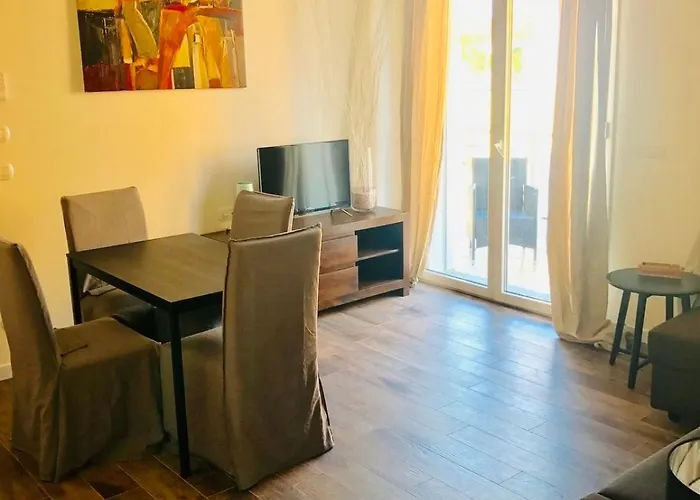 Apartment Station Style