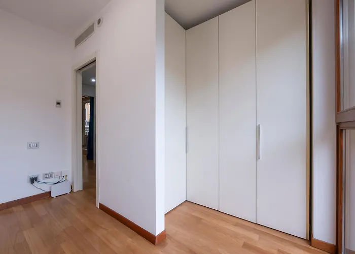 Luxury - Muratori 9 * Milaan