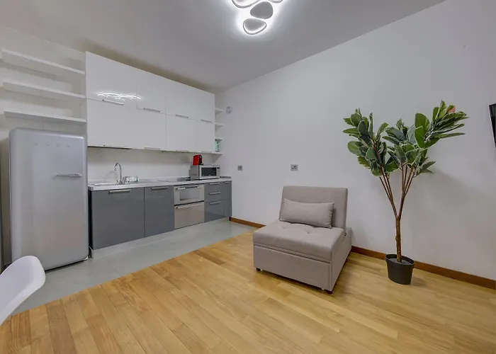 Luxury - Muratori 9 * Milaan