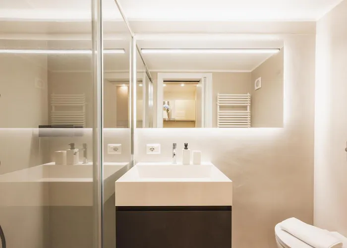 The Boutique - View On Paolo Sarpi Chinatown Design - Brera Area - Center