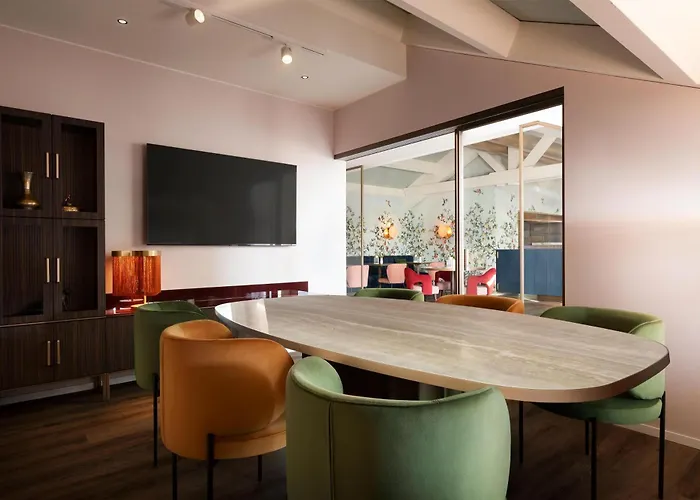 ホテル Puccini Milan, Tapestry Collection By Hilton