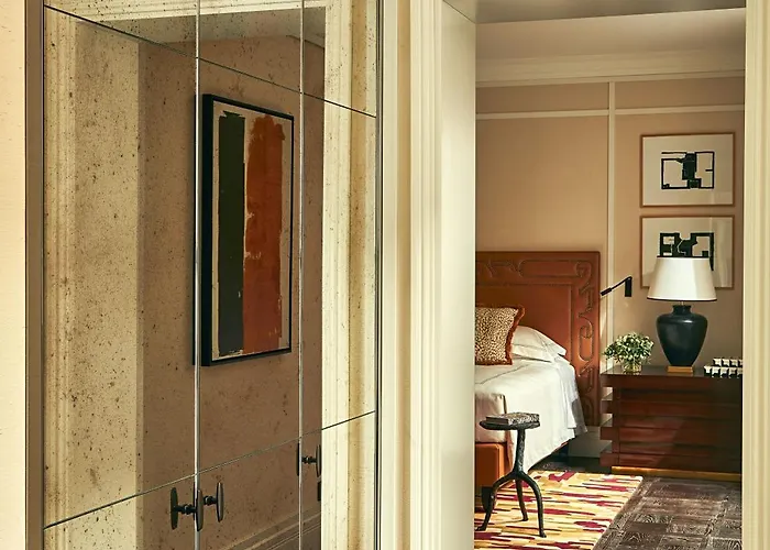 Rocco The Carlton Hotel