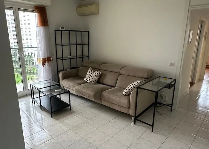 Ubytování v soukromí Stanza Doppia Bagno En Metro M3 *