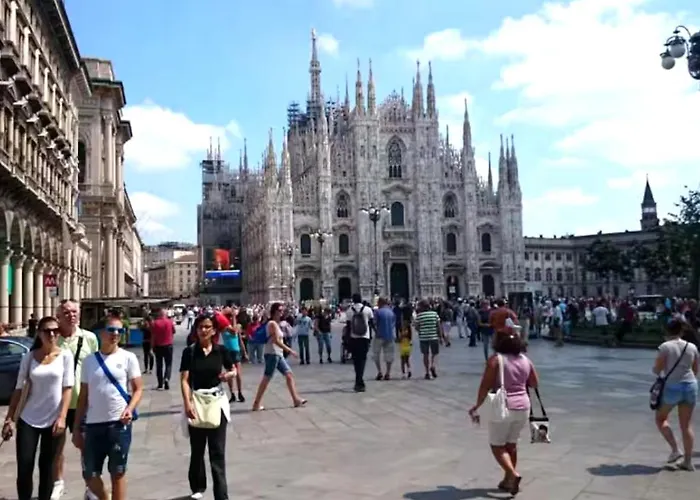 Nocleg ze śniadaniem Fabioresidence Cera De Duomo