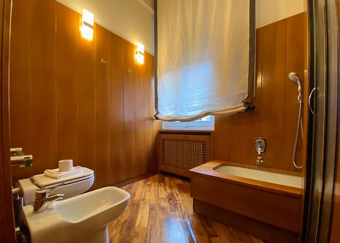 Quadrio Grand - Parking Space And Garden Villa Milano