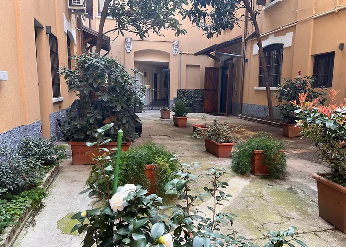 Emme Loft I Orange Moon - Vibrant Modern Luxury Loft Mediolan