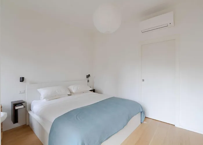 1bdr-4p Near The Station