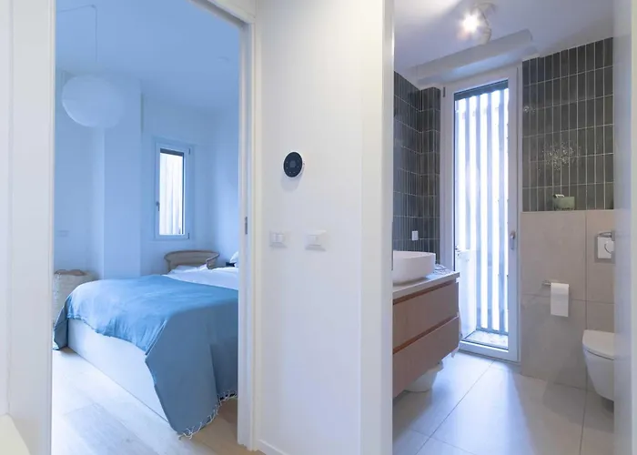 1bdr-4p Near The Station 여관