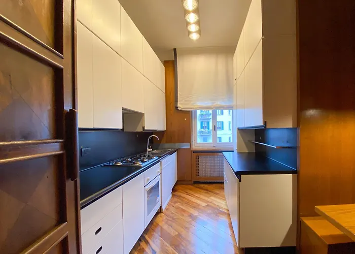 Villa Quadrio Grand - Parking Space And Garden Milano