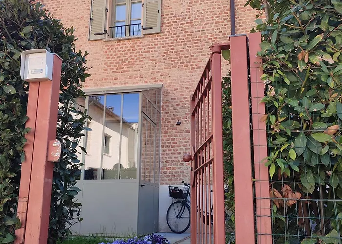 Homestay Cascina Storica Con Giardino - Vicino A Stazione *