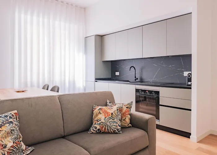 מלון דירות Sempione11suites 4*