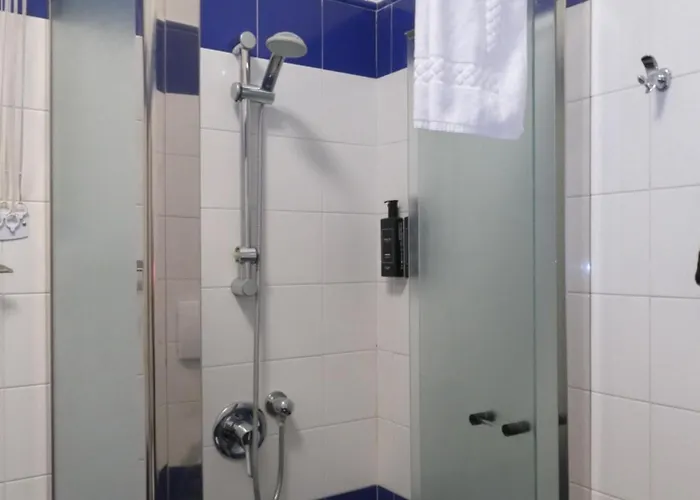 Apart Otel Lisi - Porta Romana Guestroom