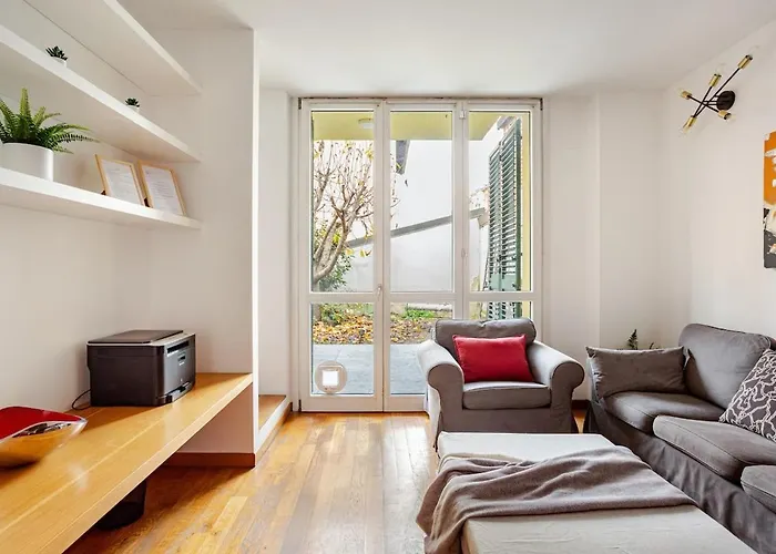 Independent House Private Garden *