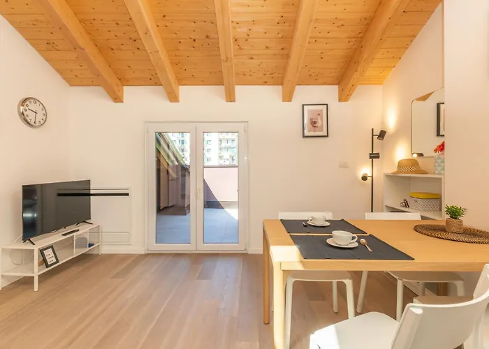 アパートホテル Hotiday Frattini ミラノ