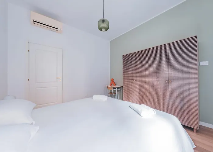 מלון דירות Sempione11suites 4*