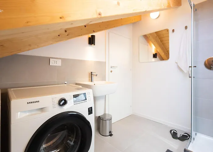 Hotiday Frattini アパートホテル ミラノ