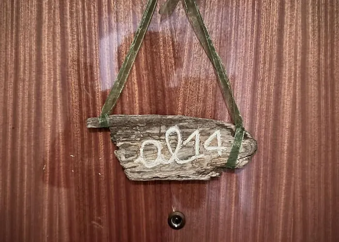 Al 14 Metro M4 15 Min Duomo Lägenhet *