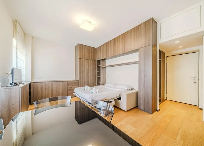 Andrea Flat - Near Metro & Wi-fi *