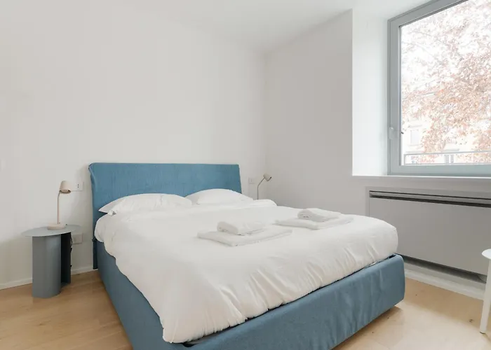 Guesthost - Cozy Balcony Porta Romana Διαμέρισμα Μιλάνο