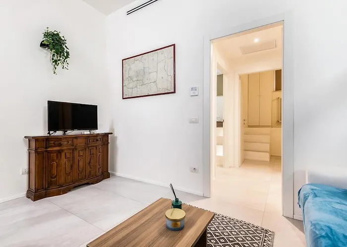 Modern Design 5 Minutes San Raffaele 公寓 *