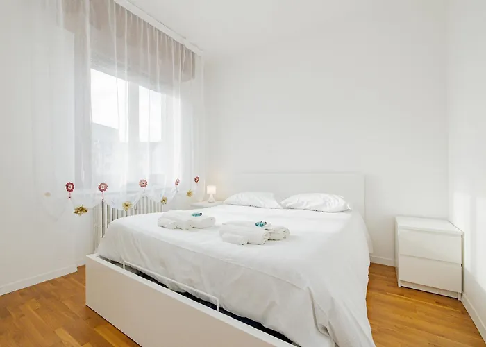 Apartment Isola - 2 Bedrooms - Free Parking