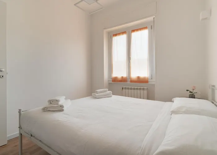 Guesthost - Comfy Balcony X4 Turro Apartmán