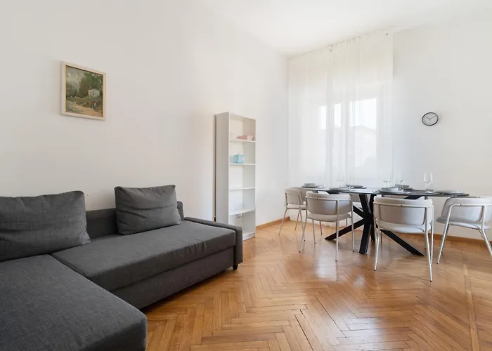 Apartment Missori Via Torino Trilocale Nel Cuore Di Milan