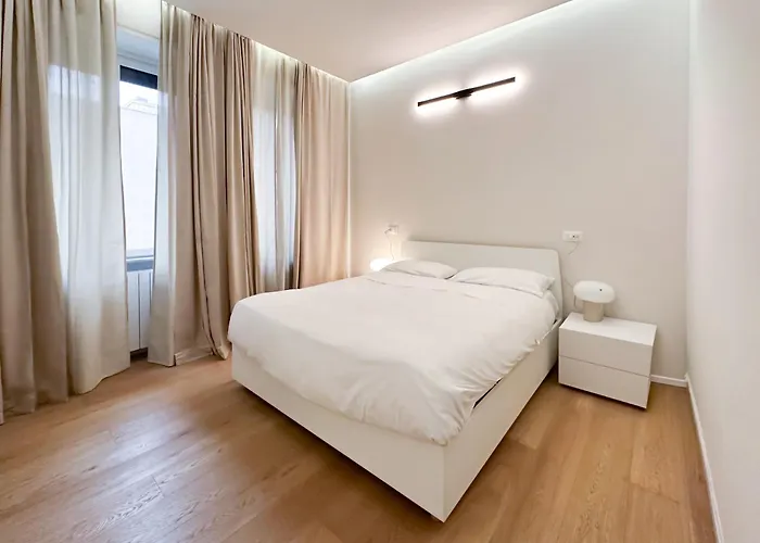 Boutique 60mq Tra Sempione & Citylife With Space Milánó