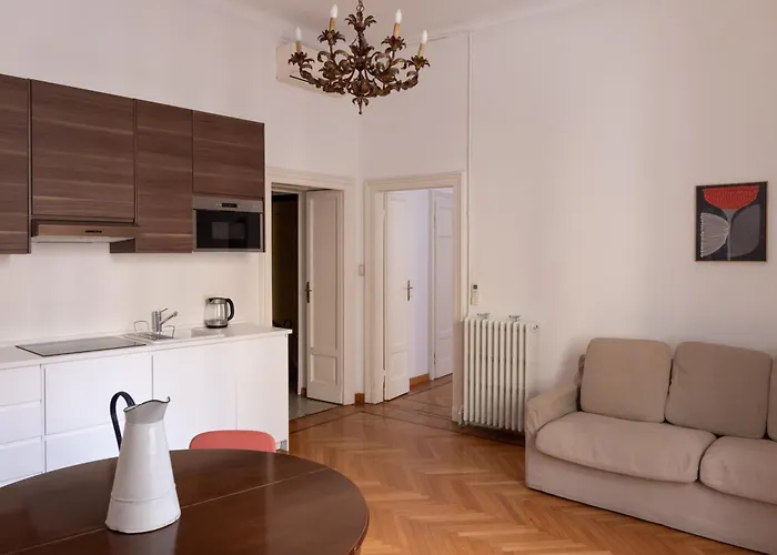 Lägenhet Stylish Walking Distance Duomo Mirable Pm *