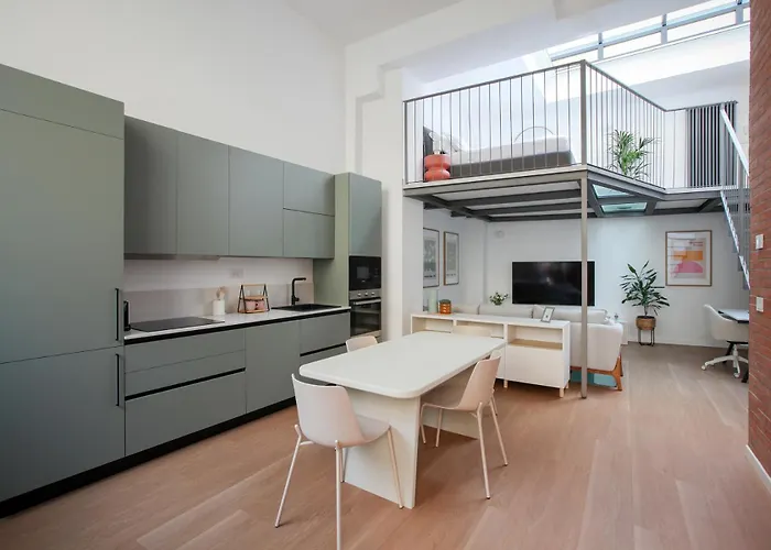 Cozy And Elegant Design Loft *