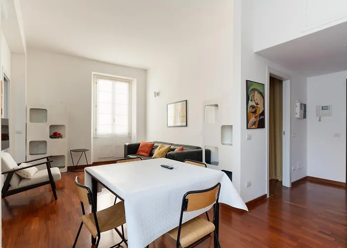 Guesthost - Comfy Terrazza Farini In Derganino * מילאנו