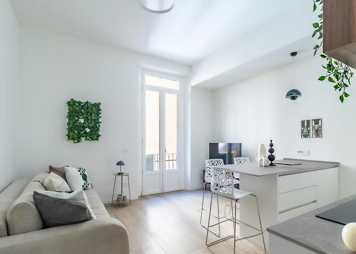 Nolo - Moderno E Raffinato Trilocale