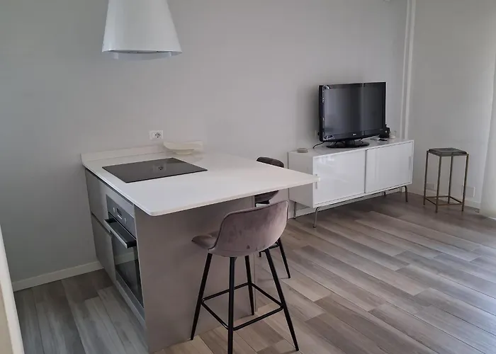 Stylish Renovated Flat In The Heart Of Tortona Design District *