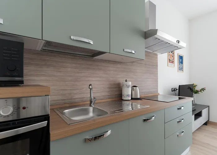 Guesthost - Modern Flat In Vigentino Apartment Milan