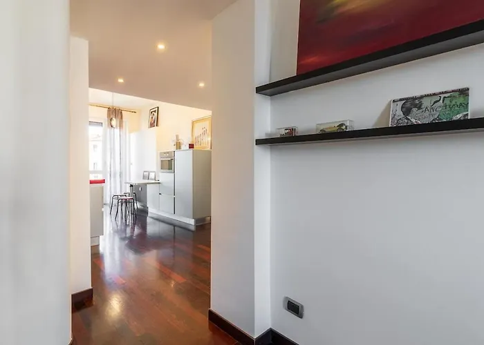 Apartment Designer Between Brera And Arco Milan