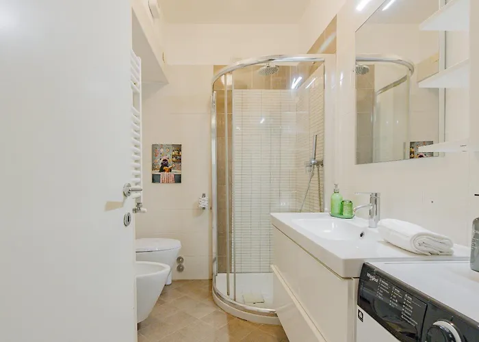 公寓 2 Bdr Flat - Direct Tram 15 Min Duomo *