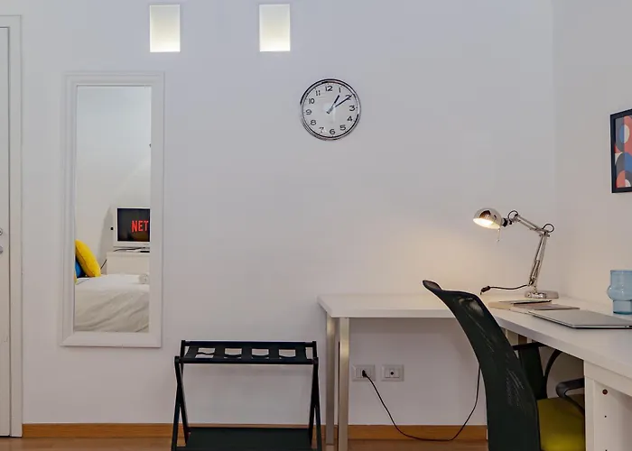 2 Bdr Flat - Direct Tram 15 Min Duomo 公寓 米兰