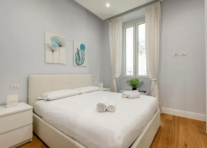 Apartament Plinio 33 *