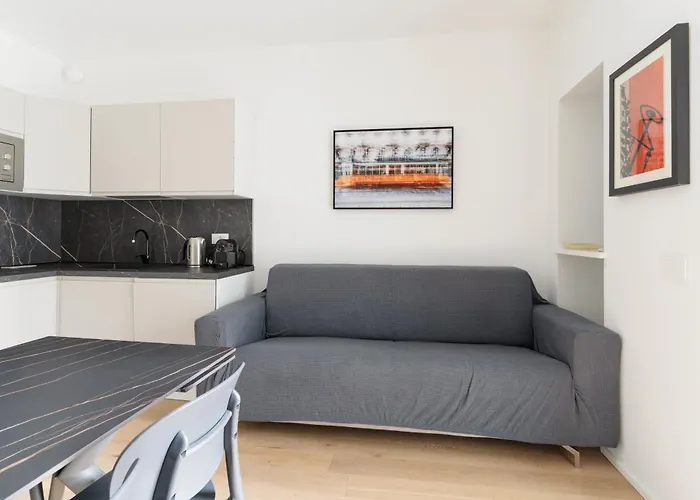 Διαμέρισμα Guesthost - Cozy Balcony Porta Romana Μιλάνο