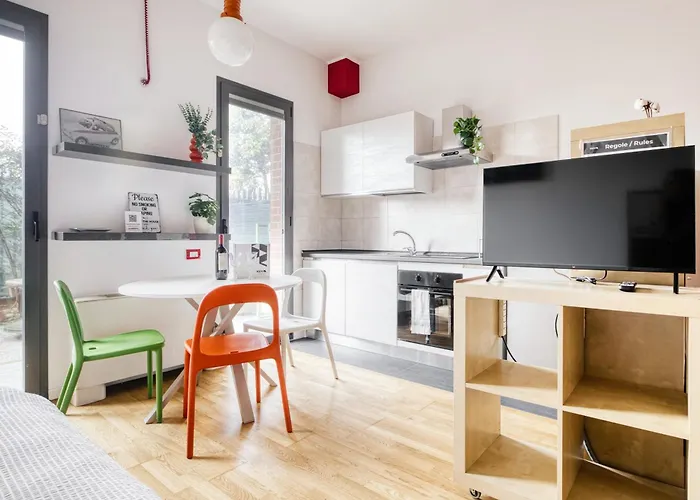 With Private Garden - Linate Airport *