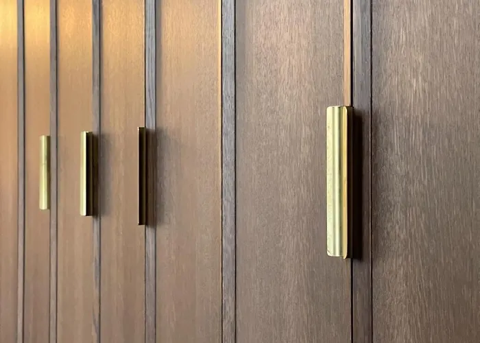 Stylish And Super Apt, * ميلان