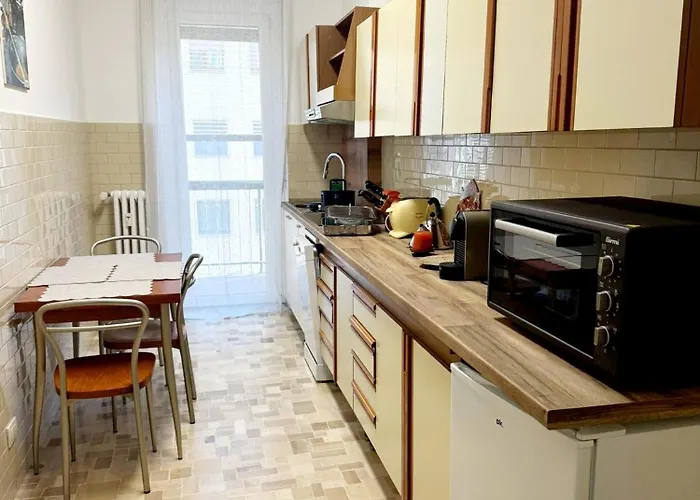 Al 14 Metro M4 15 Min Duomo Lägenhet